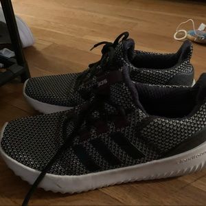 Adidas cloud foam shoes